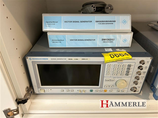 ROHDE&SCHWARZ SIGNAL GENERATOR 300kHz-3.3GHz SMQ 03
